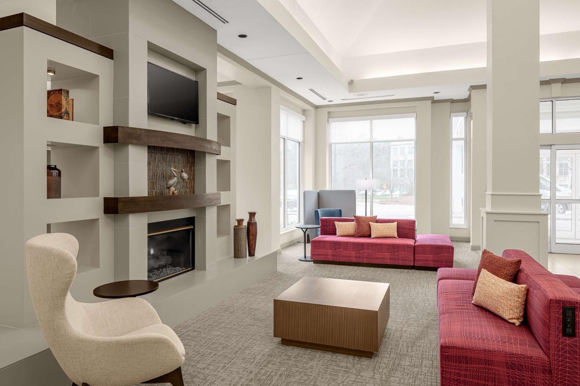 Hilton Garden Inn Raleigh Durham Airport Morrisville Exterior photo